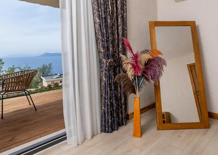 Hotel Vista Del Faralya 3*