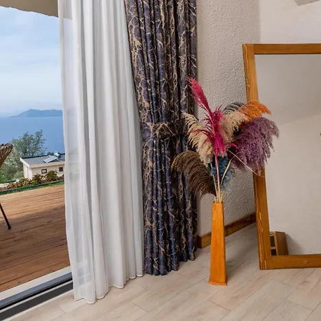 Hotel Vista Del Faralya 3*